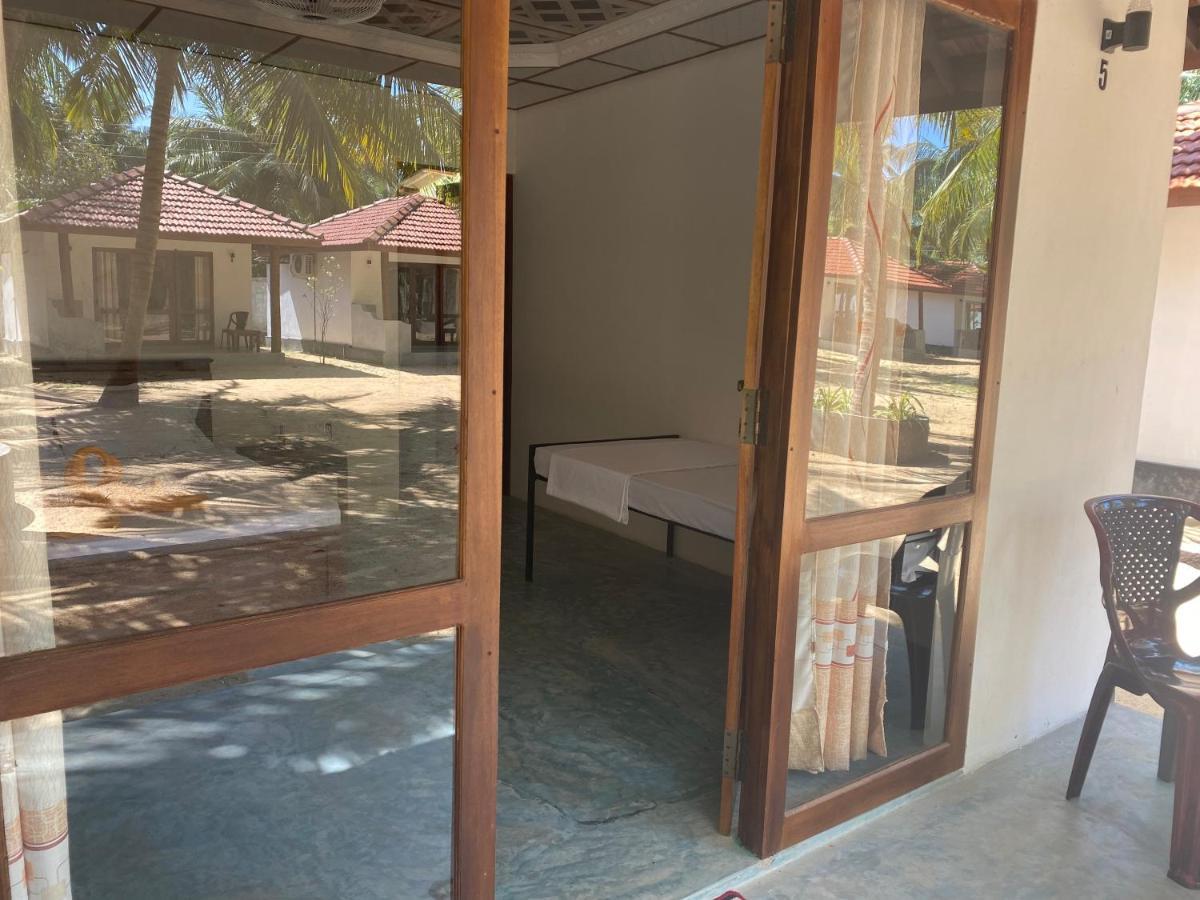 Sea Sand Resort Kalpitiya Bagian luar foto